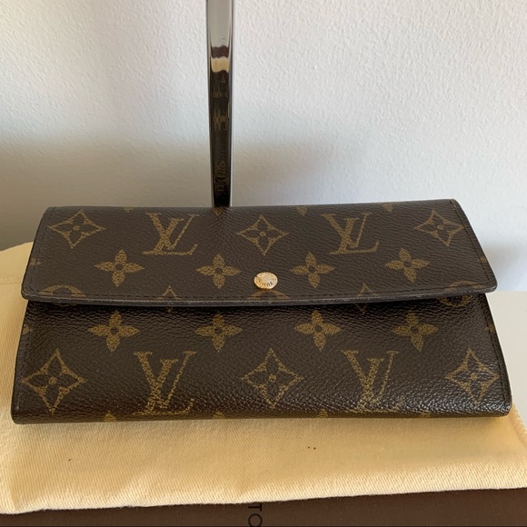 Authentic Louis Vuitton Wallet ❤️date stamp CT1182 - Picture 3 of 15